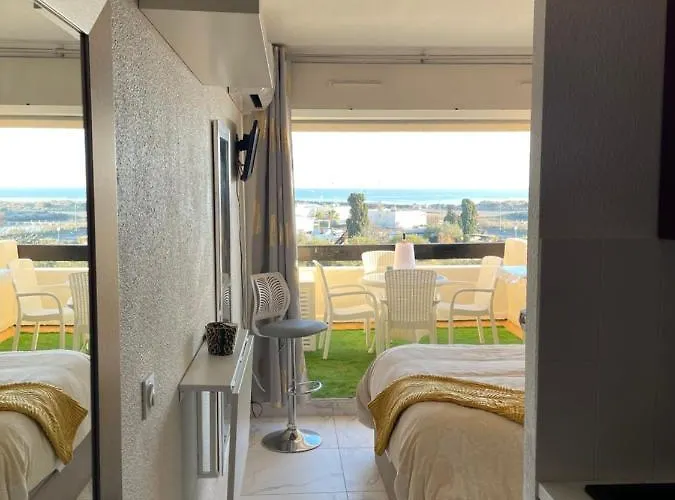 Showtime Naturiste Port Nature 6 Parking Prive Clim Ascenseur Vue Agde